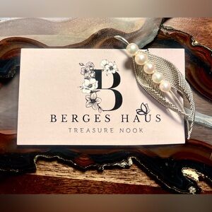 925 Sterling Silver Fern Leaf & Pearls Pin